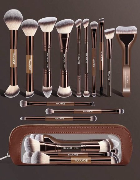Makeup brush set