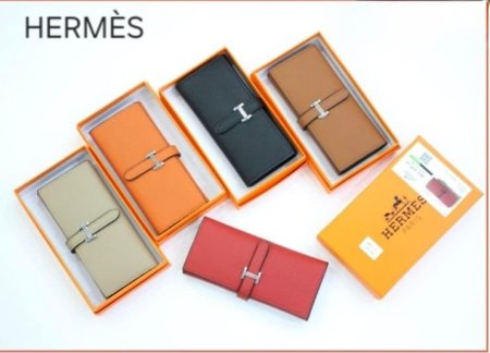 جزدان هيرميز وسط